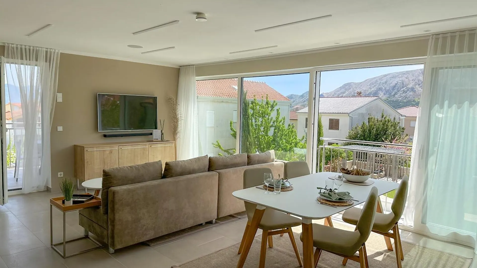 Apartment Baska, Exklusive Apartments Mit Poolarea In Baska, Krk - Kroatien  Baška