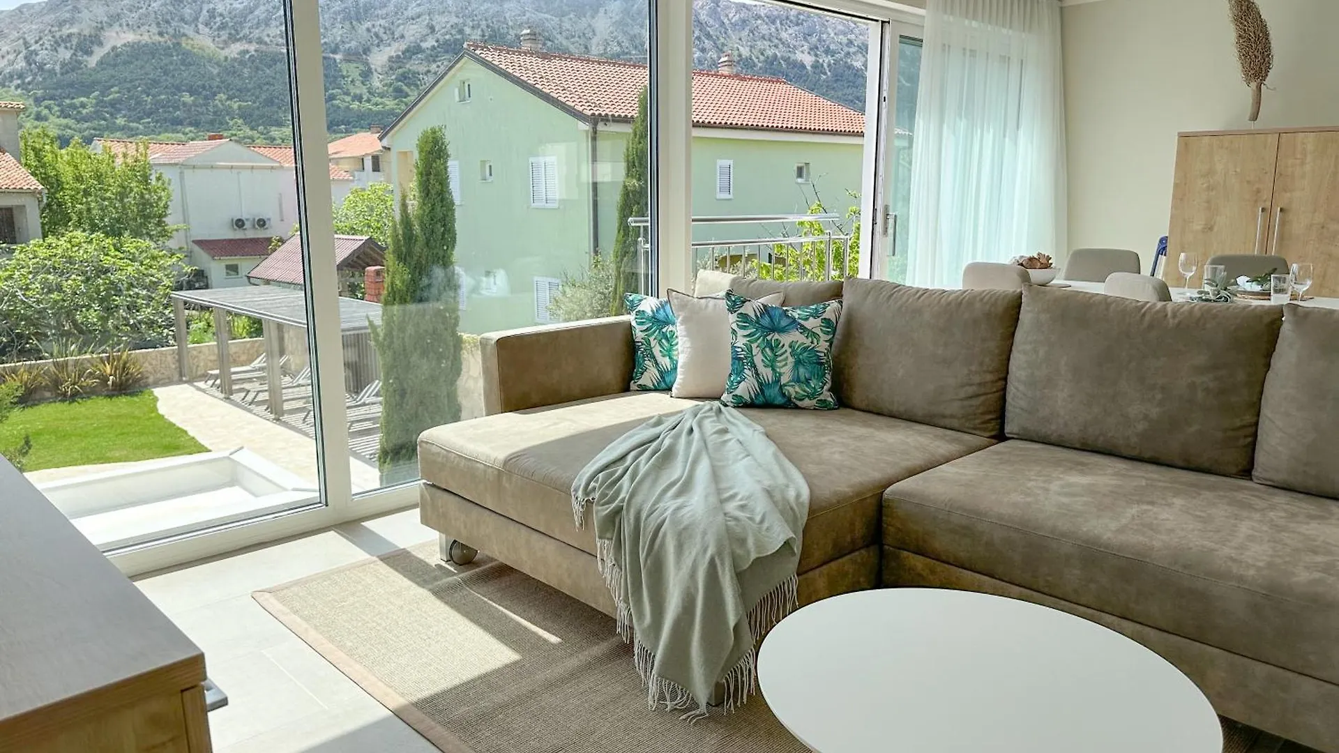 Apartment Baska, Exklusive Apartments Mit Poolarea In Baska, Krk - Kroatien Baška